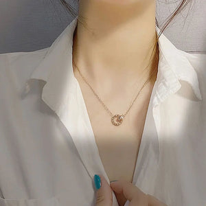 VILZSTUDIOS Classic Roman Numerals Pendant Necklace