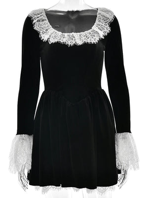 VILZSTUDIOS Sexy Black Lace Flare Sleeve Dress