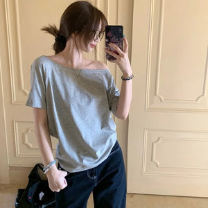 VILZSTUDIOS Basic Casual Off Shoulder T-Shirt