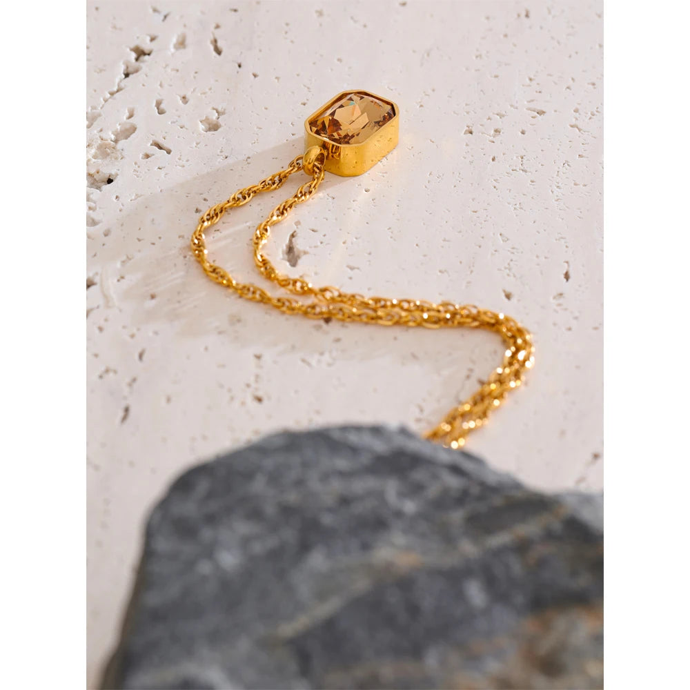 VILZSTUDIOS Shiny Champagne Pendant Necklace
