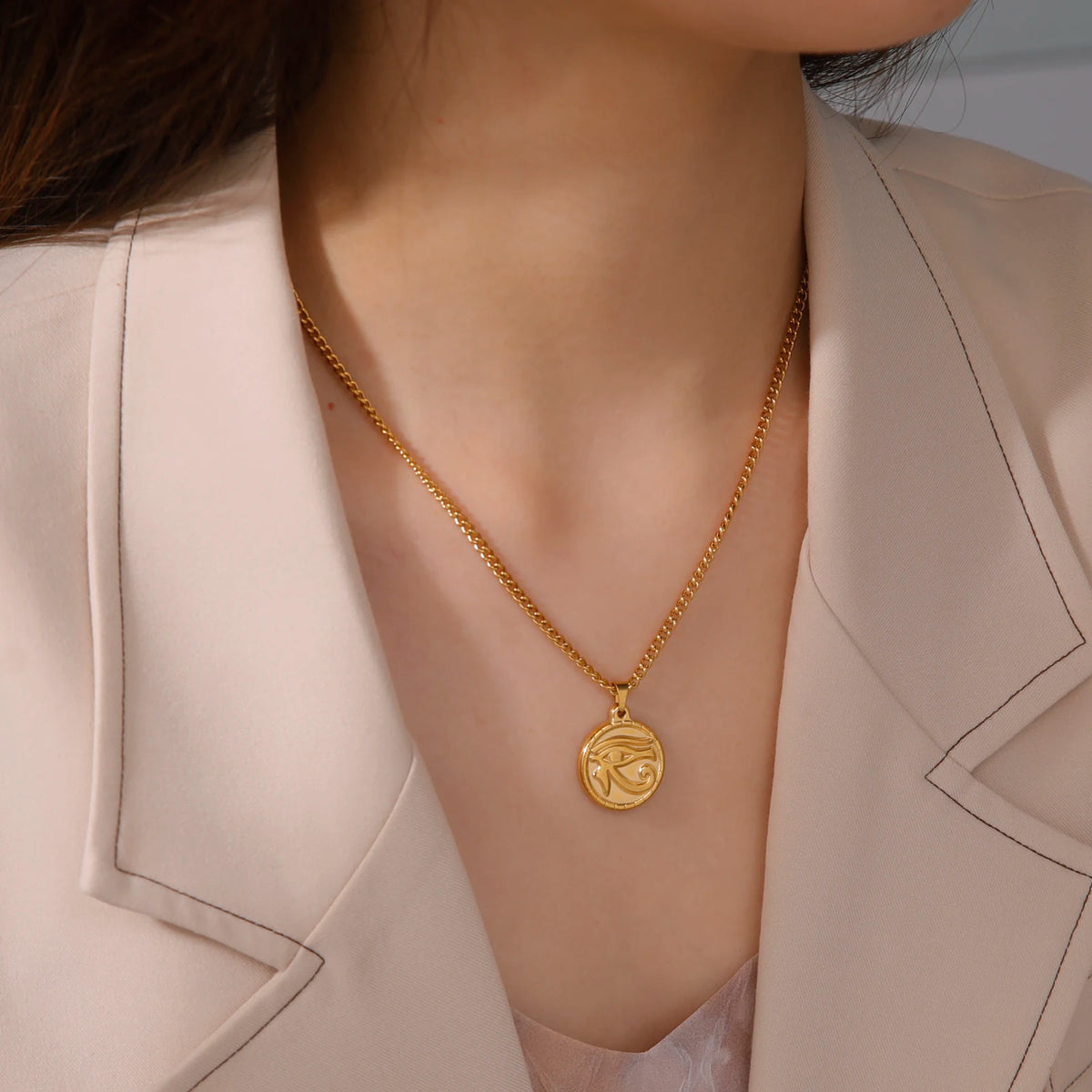VILZSTUDIOS The Eye Of Horus Pendant Necklace