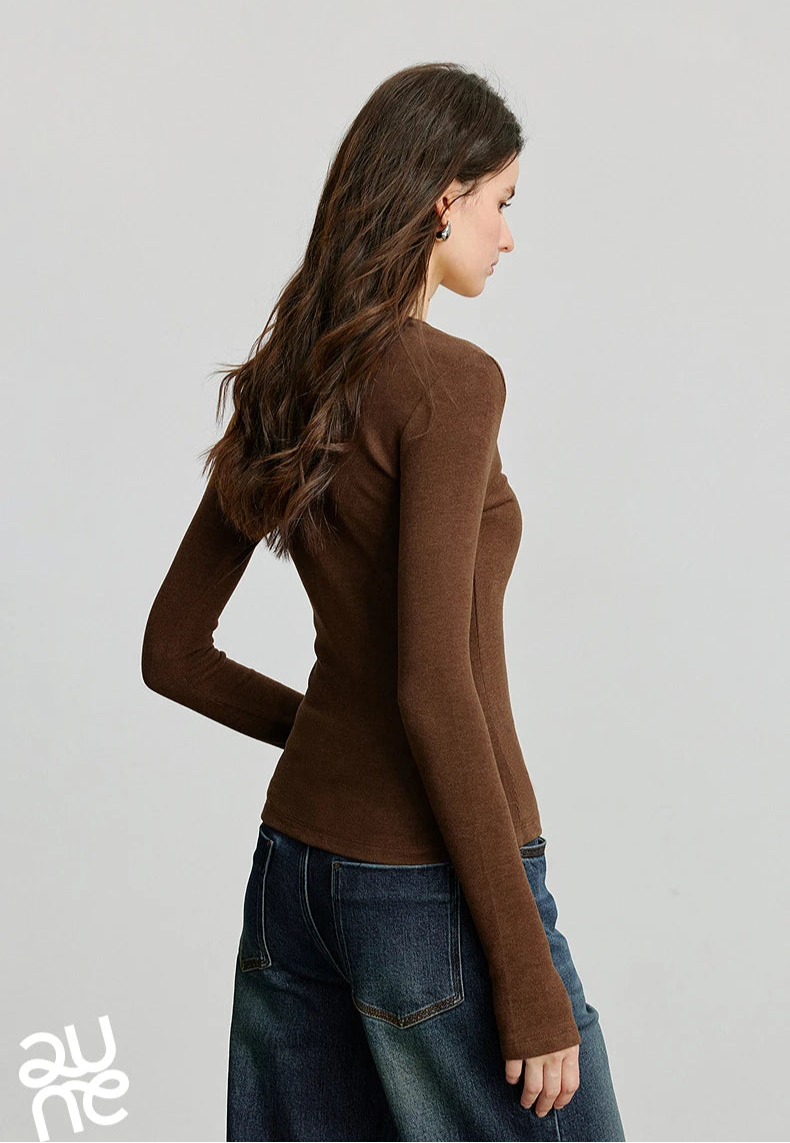 VILZSTUDIOS Cozy Autumn V-Neck Long Sleeve T-Shirt