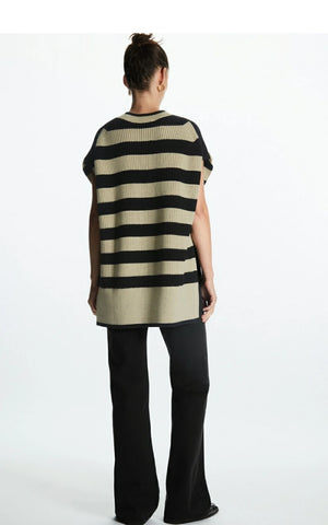 VILZSTUDIOS Woolen Sleeveless Knitted Sweater