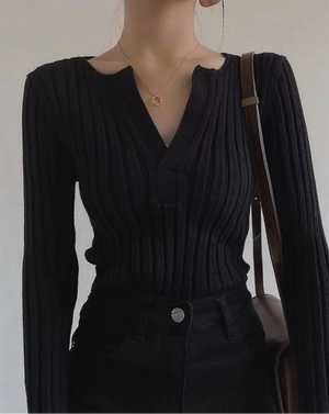VILZSTUDIOS Knitted V-neck Sweater