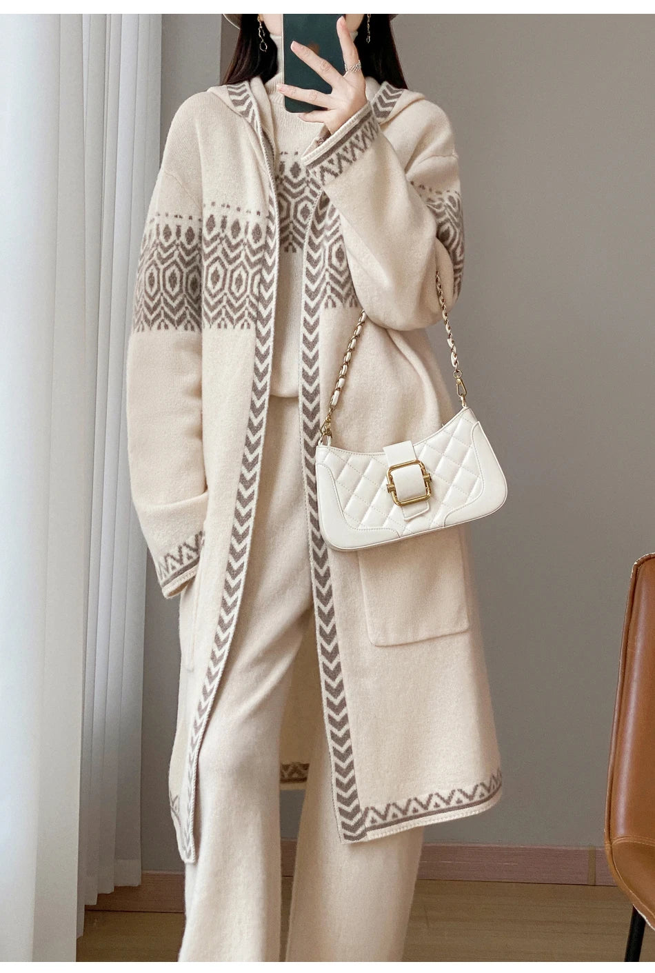 VILZSTUDIOS Warm Wool Hooded Coat