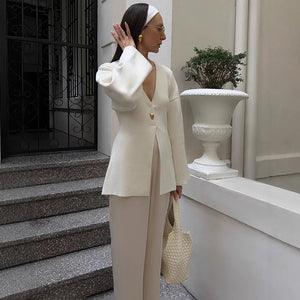 VILZSTUDIOS Elegant V-Neck Cardigan