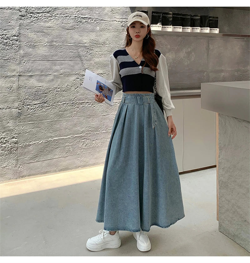 VILZSTUDIOS Vintage Blue Pleated A-Line Denim Skirt