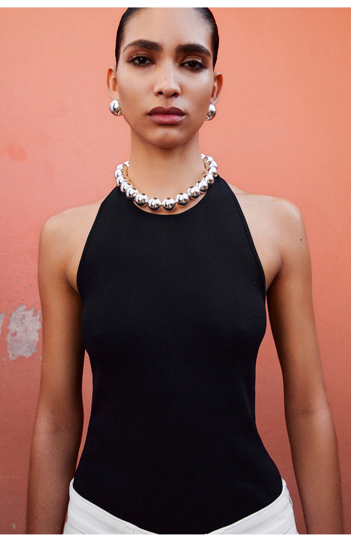 VILZSTUDIOS Knitted Backless Halter Top