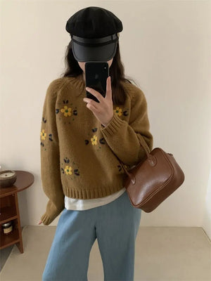 VILZSTUDIOS Flower Embroidered Sweater