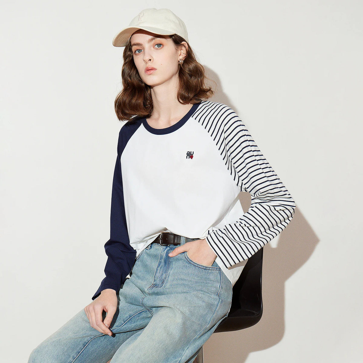 VILZSTUDIOS Contrasting Color Raglan Sleeve Asymmetrical T-Shirt