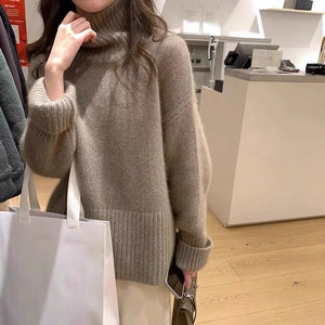 VILZSTUDIOS Luxurious Cashmere Turtleneck Sweater