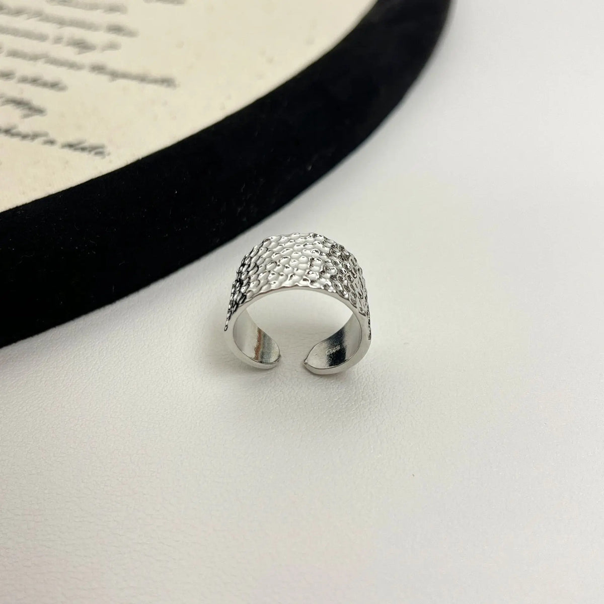 VILZSTUDIOS Chunky Irregular Geometric Open Finger Ring