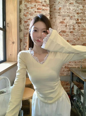 VILZSTUDIOS Chic Lace V-Neck Slim Long Sleeve Top