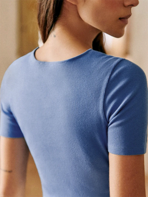 VILZSTUDIOS Slim Cross Knot V-Neck Blouse