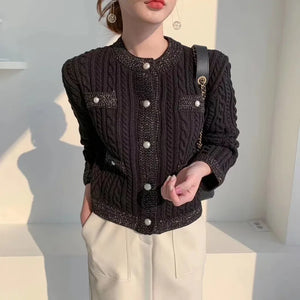 VILZSTUDIOS Elegant Knit Cardigan