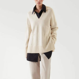 VILZSTUDIOS Casual V-Neck Sweater