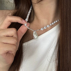 VILZSTUDIOS Elegant Baroque Pearl Necklace