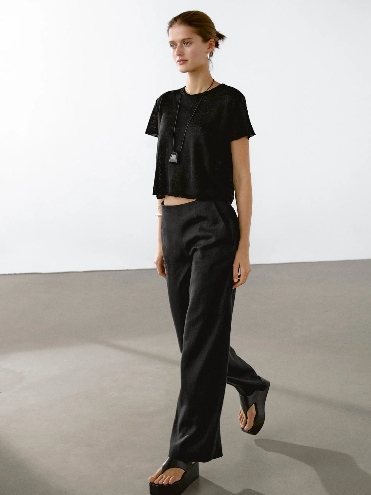 VILZSTUDIOS Casual Cropped T-Shirt