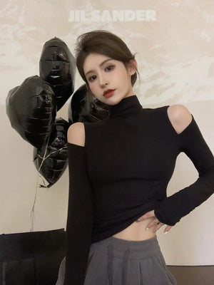 VILZSTUDIOS Stylish Hollow Out Velvet Sweater
