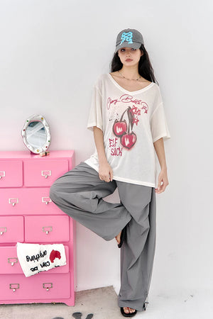 VILZSTUDIOS Vibrant Printed Loose V-Neck T-Shirt