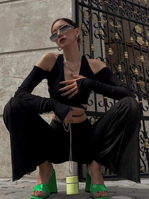 VILZSTUDIOS Sleek Black Lace-Up V-Neck Crop Top