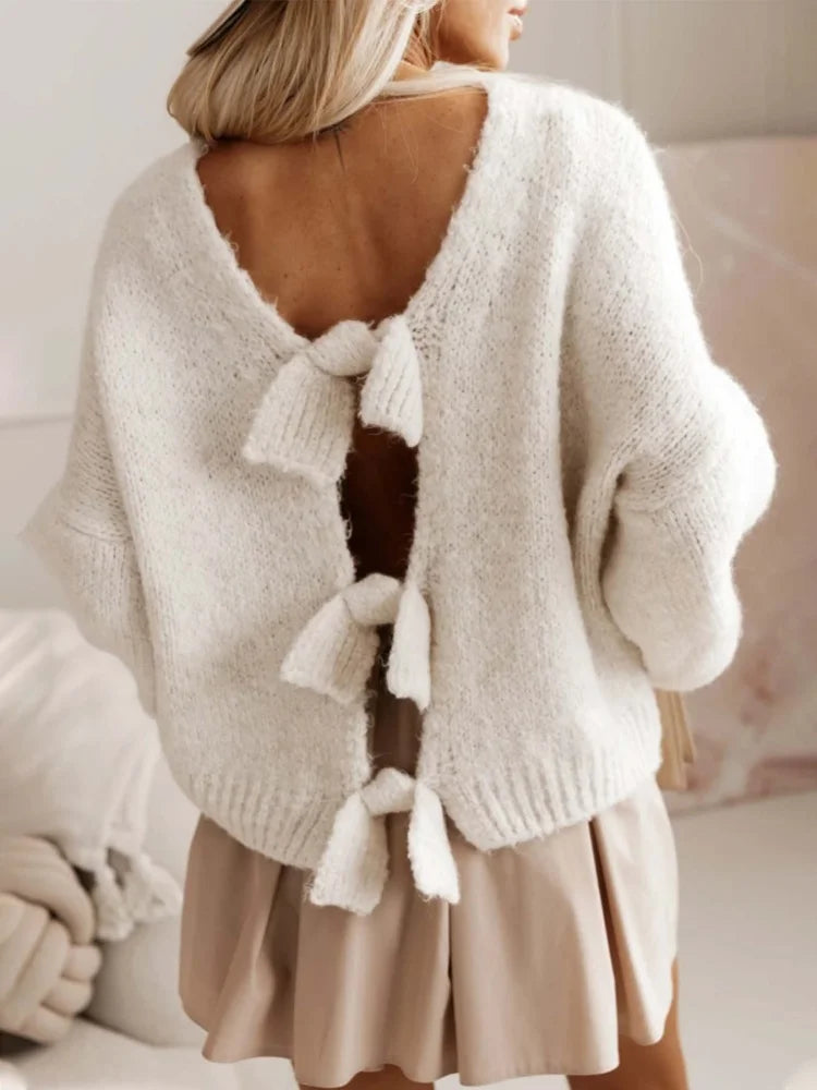 VILZSTUDIOS Chic Backless Sweater