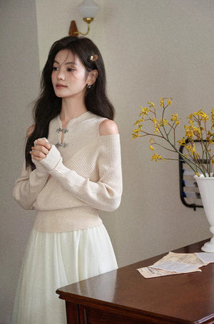 VILZSTUDIOS Beige Chinese Style Off-Shoulder Sweater