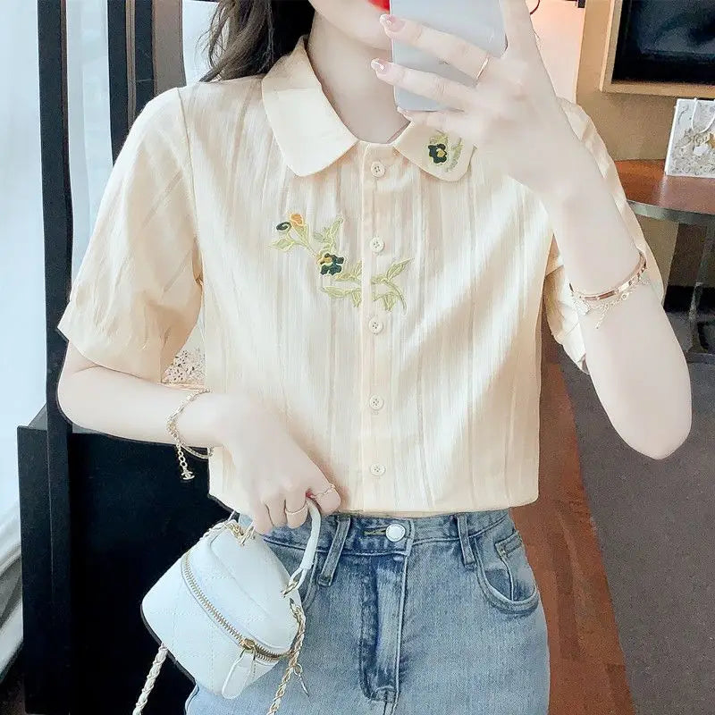 VILZSTUDIOS Chic Floral Embroidered Slim Fit Shirt