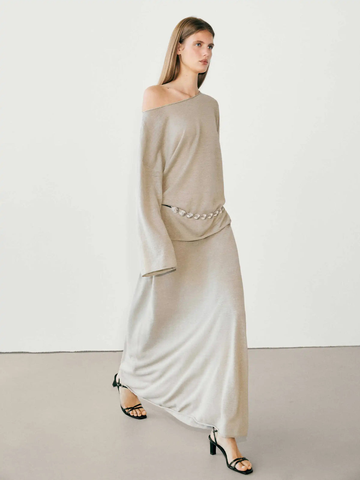 VILZSTUDIOS Minimalist Wide-Sleeve Loose Sweater