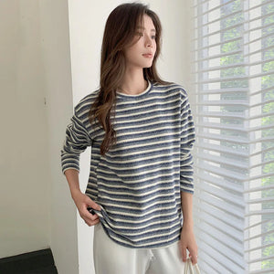 VILZSTUDIOS Cozy Striped Knit Sweater