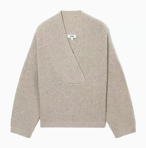VILZSTUDIOS Chic Woolen V-Neck Sweater