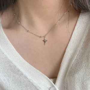 VILZSTUDIOS Classic Simple Four-pointed Star Necklace
