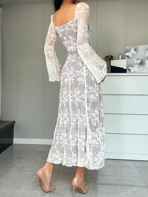 VILZSTUDIOS Elegant Lace Square Collar White Maxi