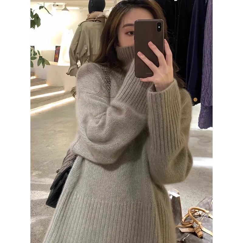VILZSTUDIOS Luxurious Cashmere Turtleneck Sweater