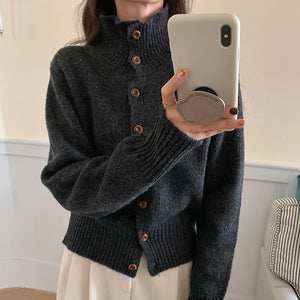 VILZSTUDIOS Luxurious Turtleneck Knit Cardigan