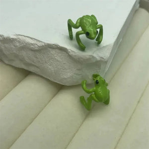 VILZSTUDIOS Creative Cute Frog Ear Cuff Clip Earrings