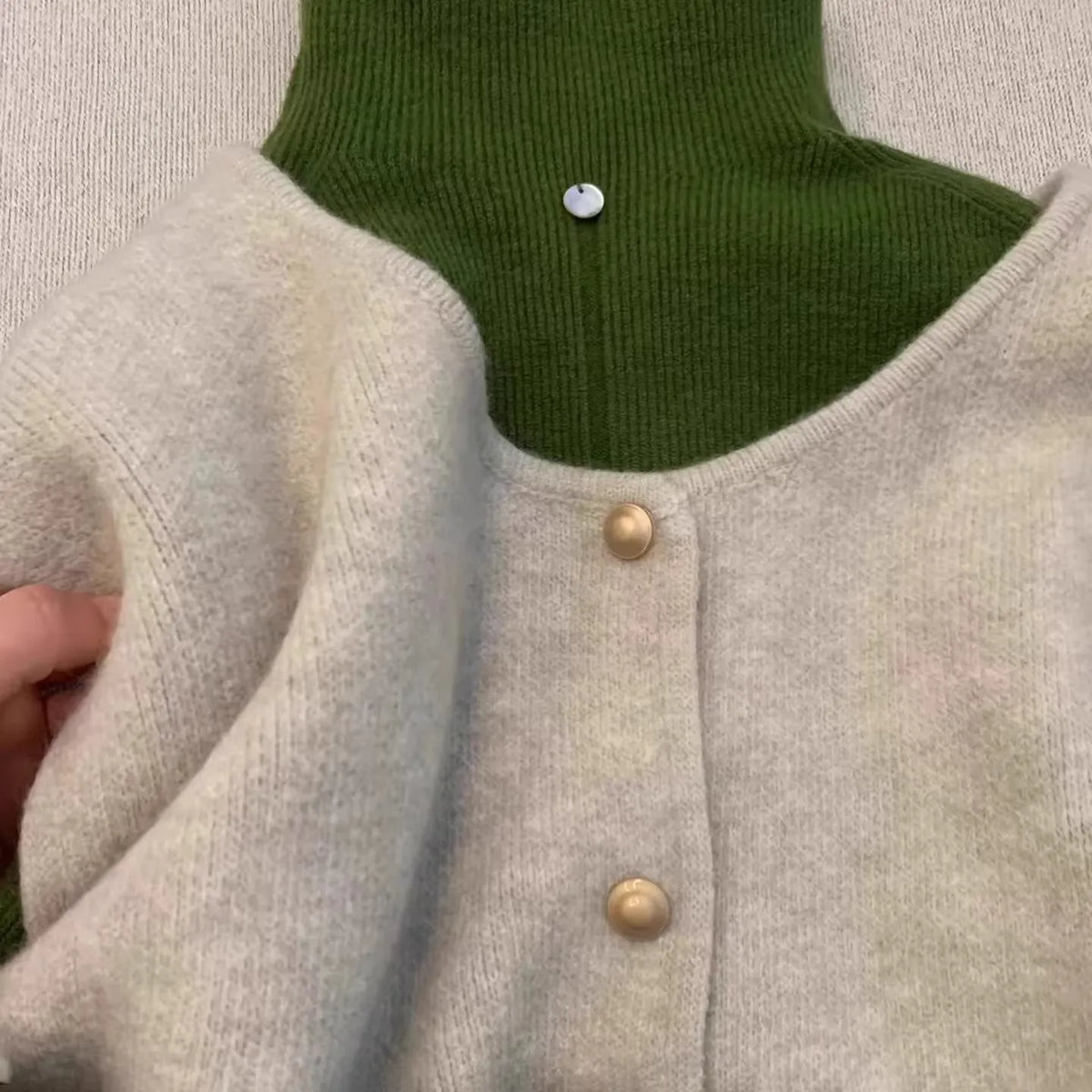 VILZSTUDIOS Cozy Cashmere Knitted Sleeveless Sweater