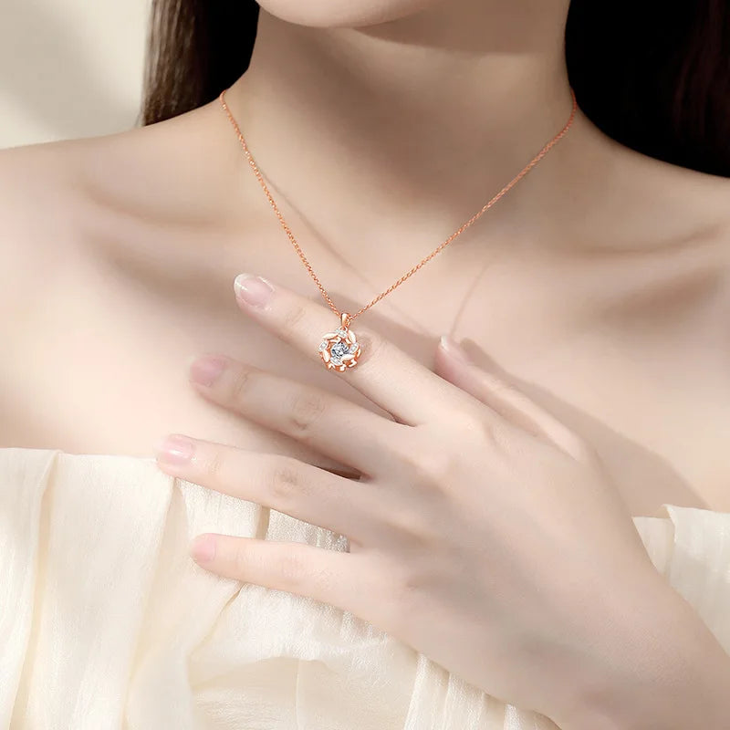 VILZSTUDIOS Round Moissanite Pendant Necklace