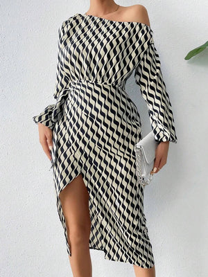 VILZSTUDIOS Striped Print Off-Shoulder Dress with Lantern