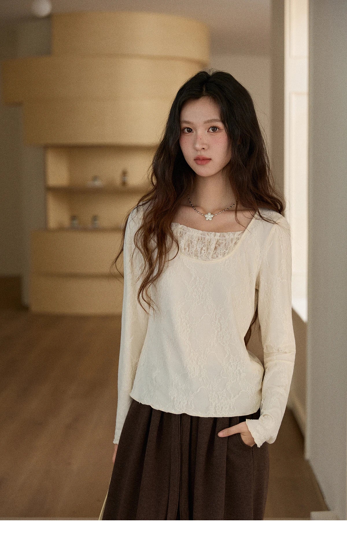 VILZSTUDIOS Elegant Beige Lace Patchwork Long Sleeve Top