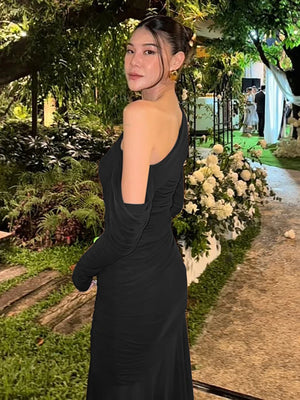 VILZSTUDIOS Sultry One Shoulder Maxi Dress