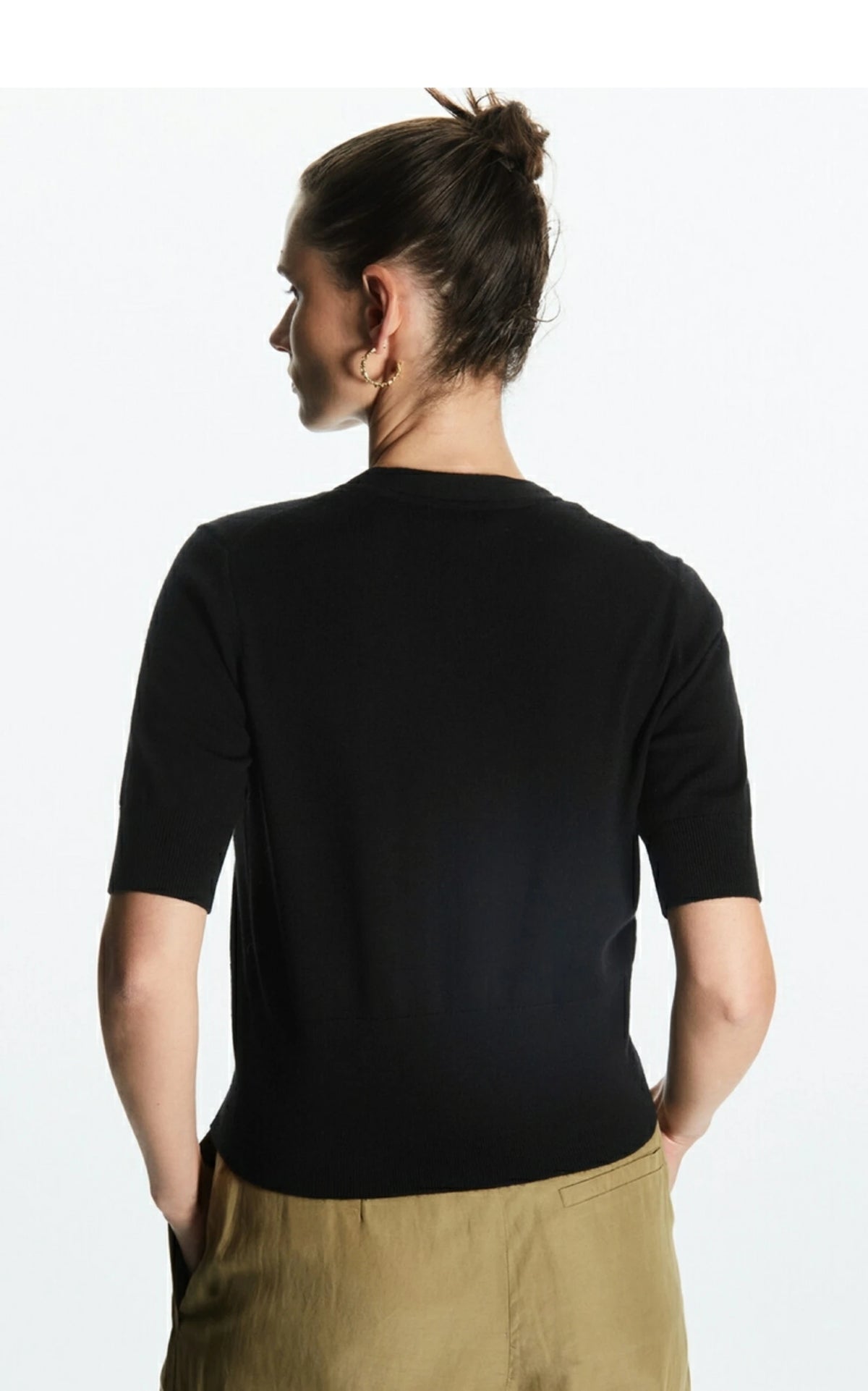 VILZSTUDIOS Slim Fit Short Sleeve Sweater