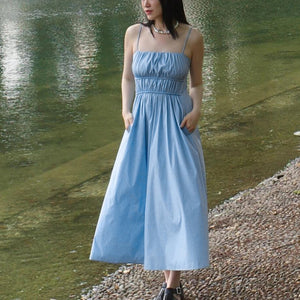VILZSTUDIOS Elegant Slim Pleated Halter Dress