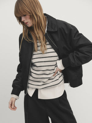 VILZSTUDIOS Basic Striped Round Neck Sweater