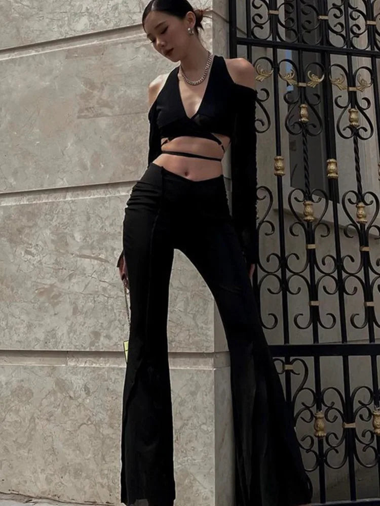 VILZSTUDIOS Sleek Black Lace-Up V-Neck Crop Top