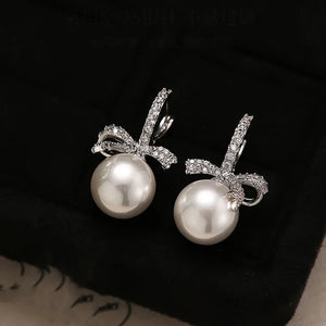 VILZSTUDIOS Dazzling Ribbon Pearl Clear CZ Earrings