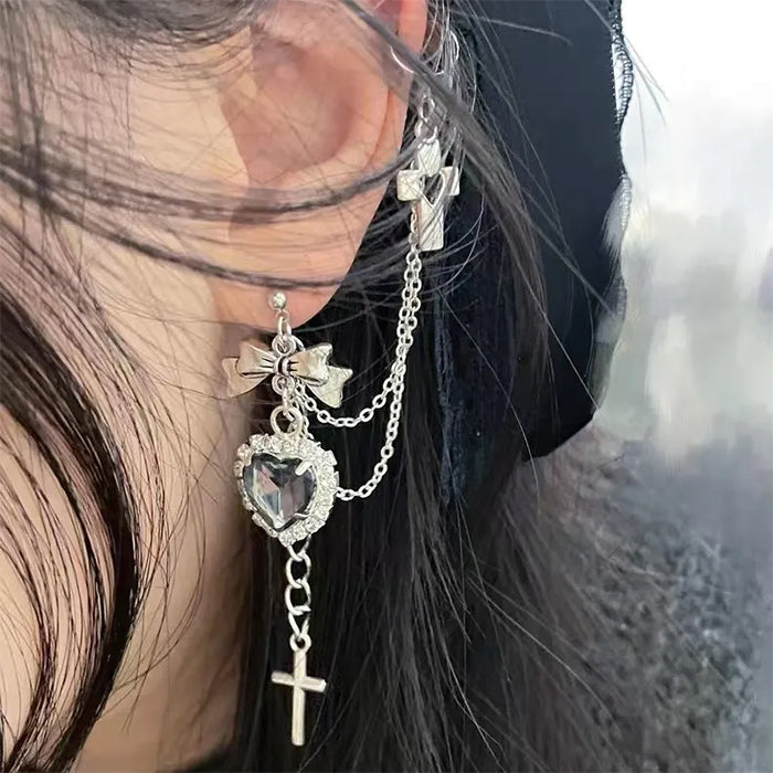 VILZSTUDIOS Grunge aesthetic heart cross ear cuff