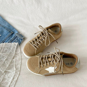 VILZSTUDIOS Aesthetic star patch sneakers for casual wear