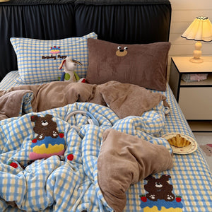 VILZSTUDIOS Multicolor check and stripe fleece bedding set with cartoon animal appliqués