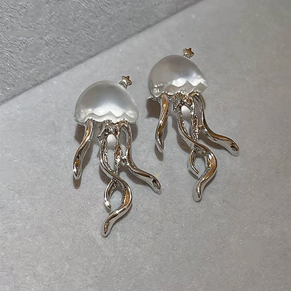 VILZSTUDIOS Stylish stud earrings made from zinc alloy